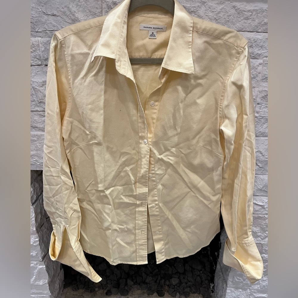 Banana republic yellow button down shirt